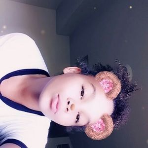 Meet your Posher, Lydia